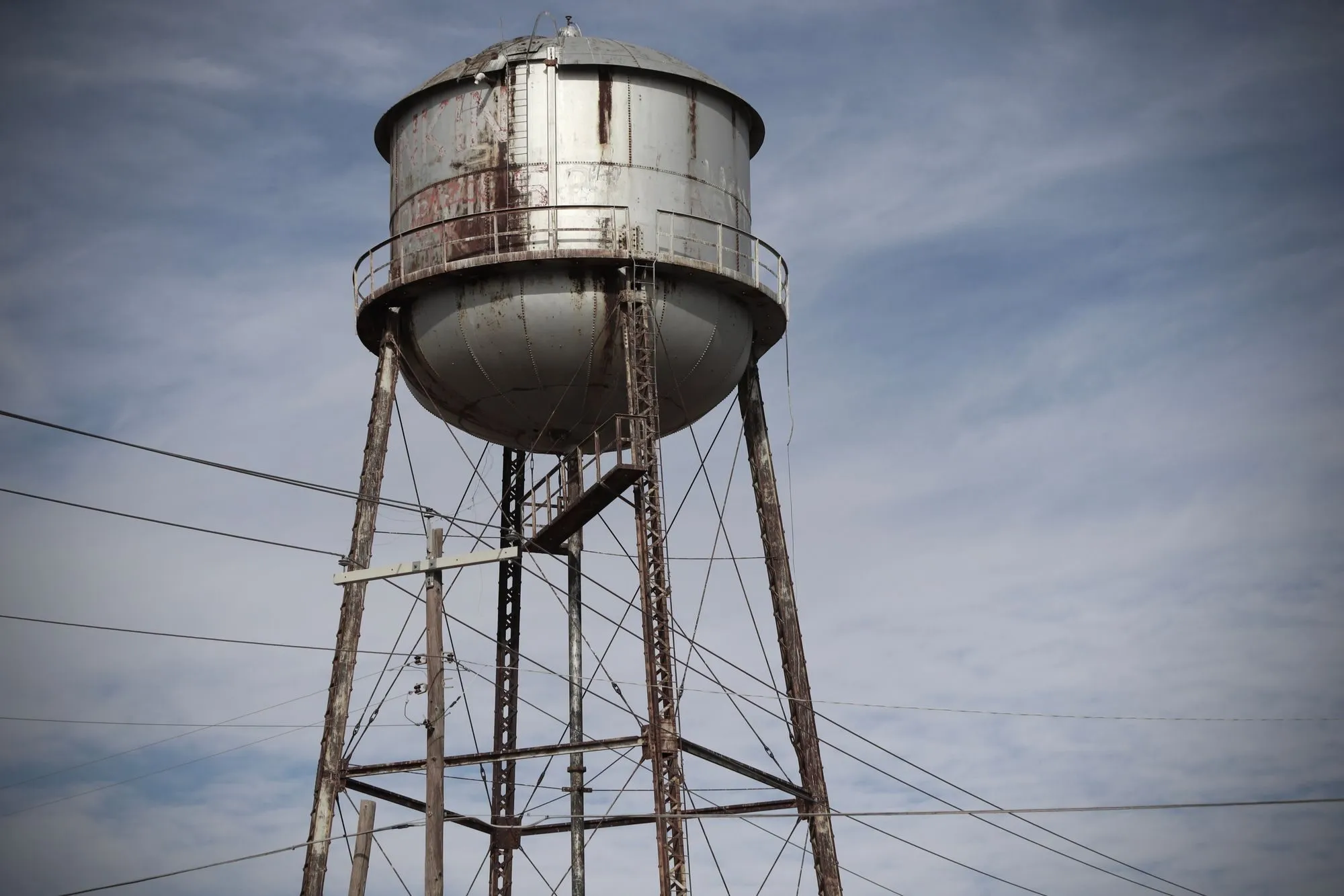 A steel water tower on tall legs in Rankin, Texas